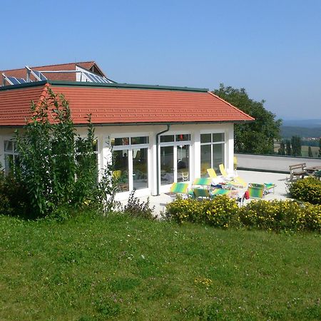 Wohlfuehl Hotel Wiesenhof Grafendorf bei Hartberg Dış mekan fotoğraf